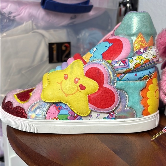 Irregular choice random single sneaker lot. Not pairs. - Picture 3 of 13